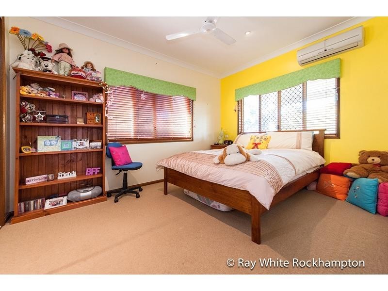 18 Laura Close, Rockyview QLD 4701