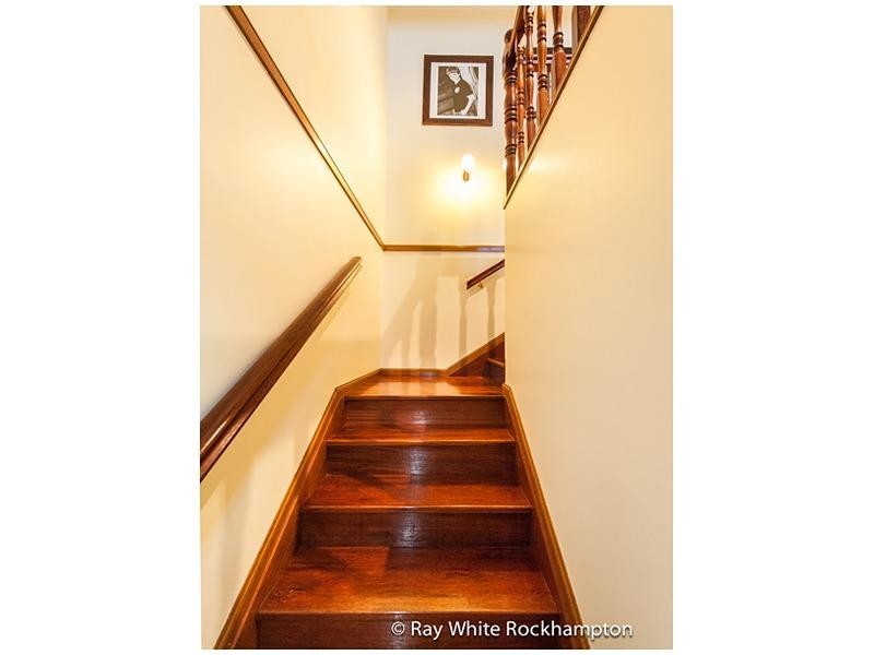 18 Laura Close, Rockyview QLD 4701