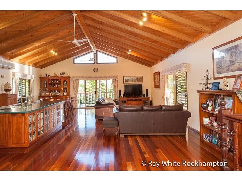 18 Laura Close, Rockyview QLD 4701