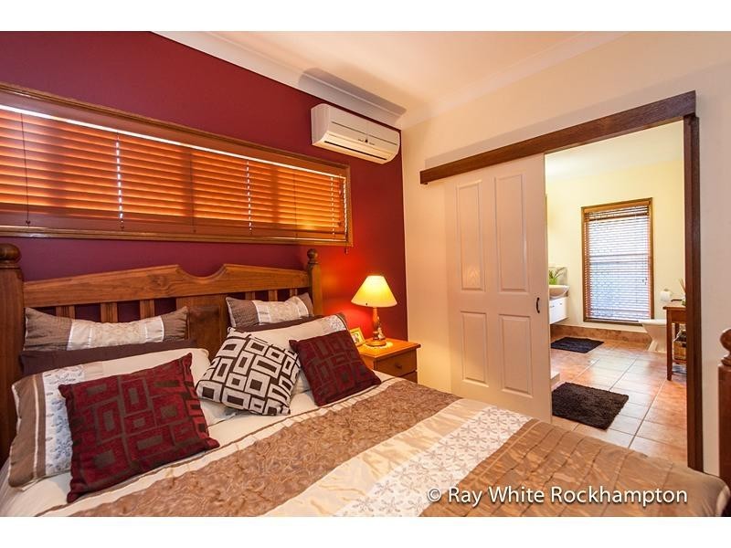 18 Laura Close, Rockyview QLD 4701