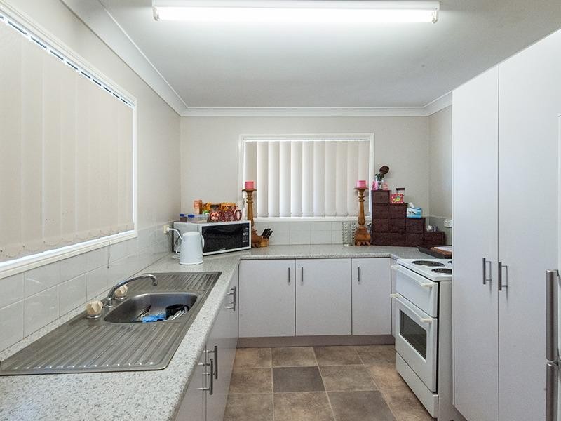 2/45 Denning Street, Park Avenue QLD 4701