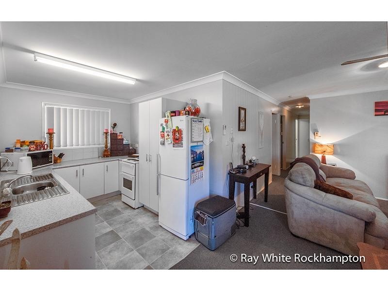 2/45 Denning Street, Park Avenue QLD 4701