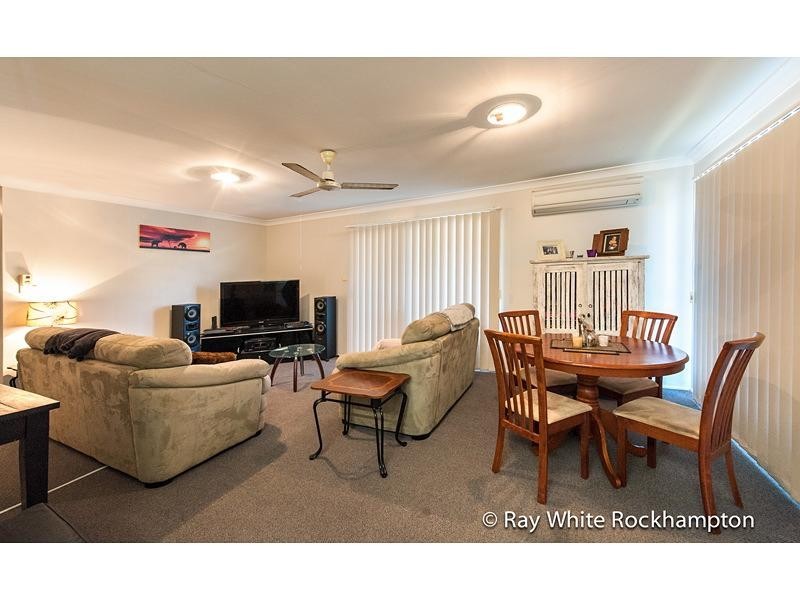 2/45 Denning Street, Park Avenue QLD 4701