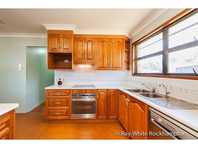 229 South Yaamba Road, Alton Downs QLD 4702