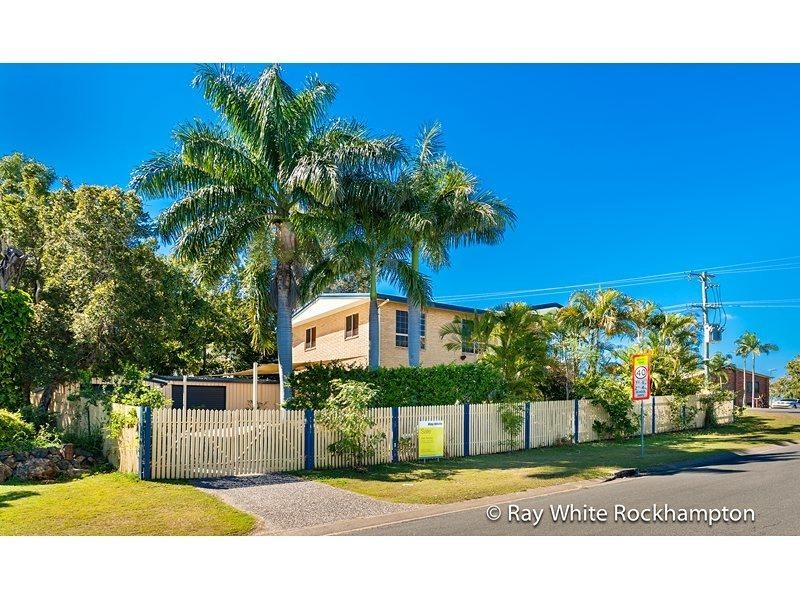 2 Leeds Avenue, Kawana QLD 4701