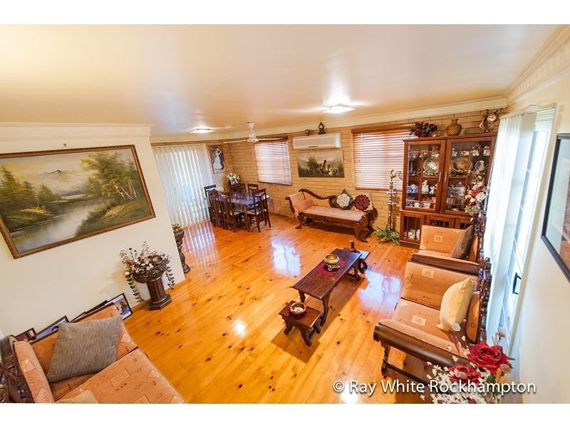 2 Leeds Avenue, Kawana QLD 4701