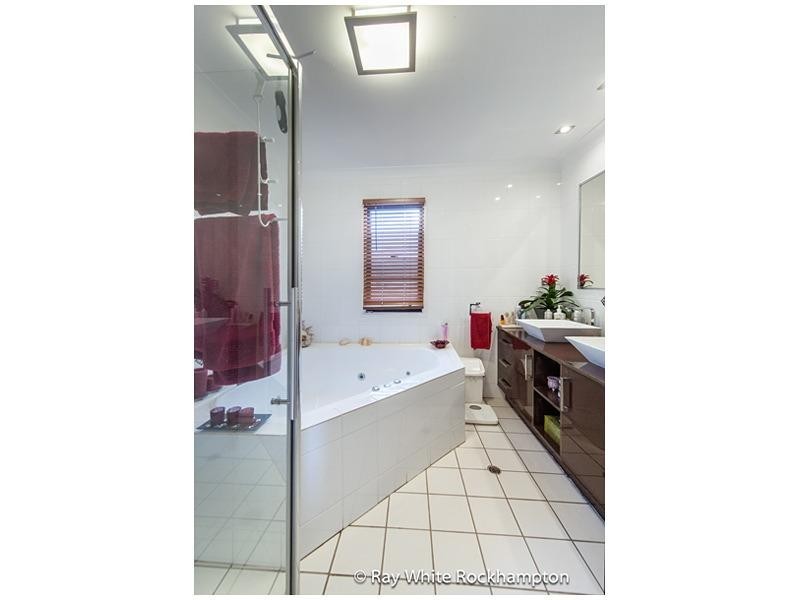 170 Mostyn Street, Berserker QLD 4701