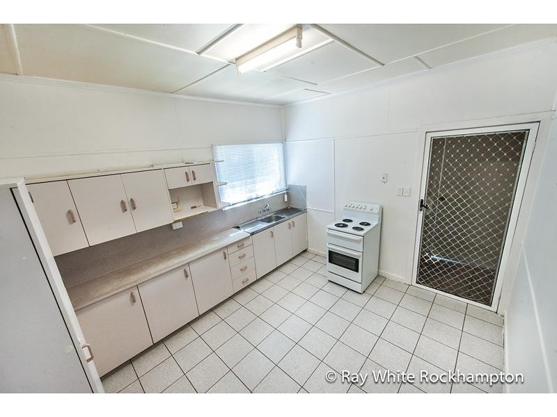 68 Haynes Street, Park Avenue QLD 4701