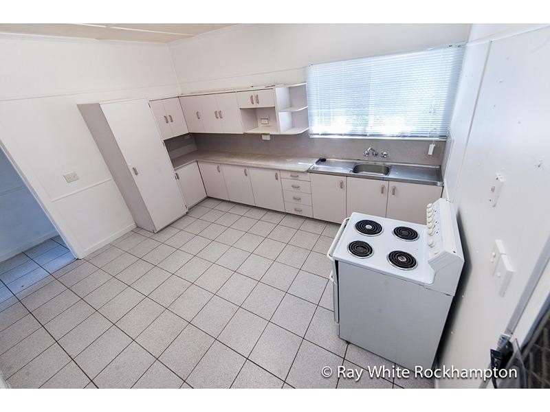 68 Haynes Street, Park Avenue QLD 4701