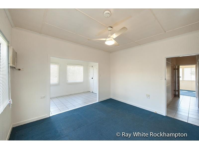 68 Haynes Street, Park Avenue QLD 4701