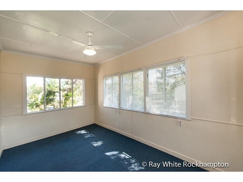 68 Haynes Street, Park Avenue QLD 4701