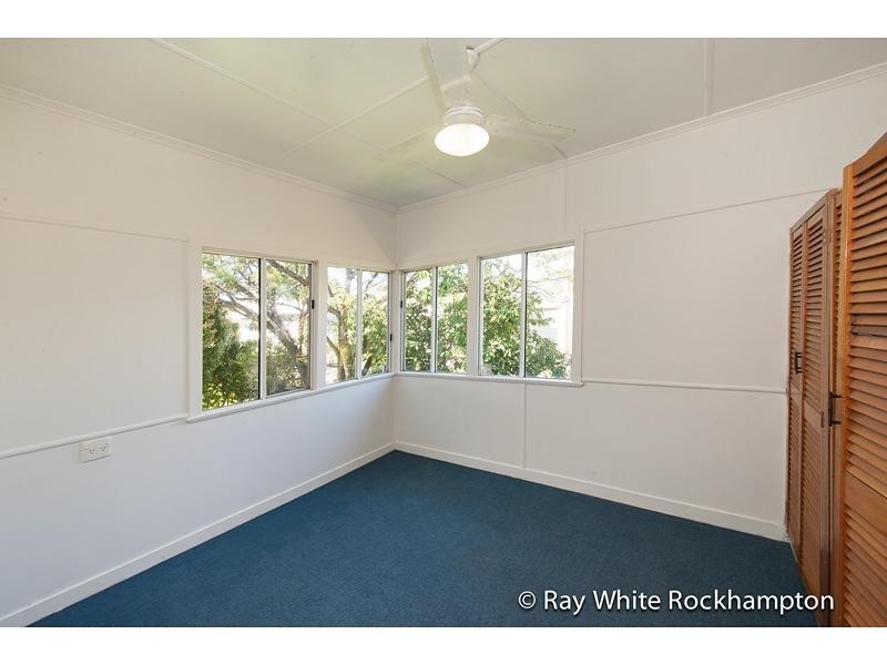 68 Haynes Street, Park Avenue QLD 4701