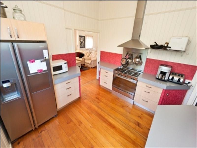 73 Albert Street, The Range QLD 4700