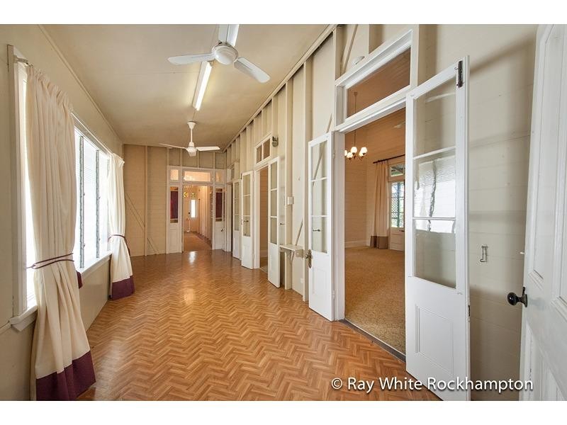 212 Archer Street, The Range QLD 4700