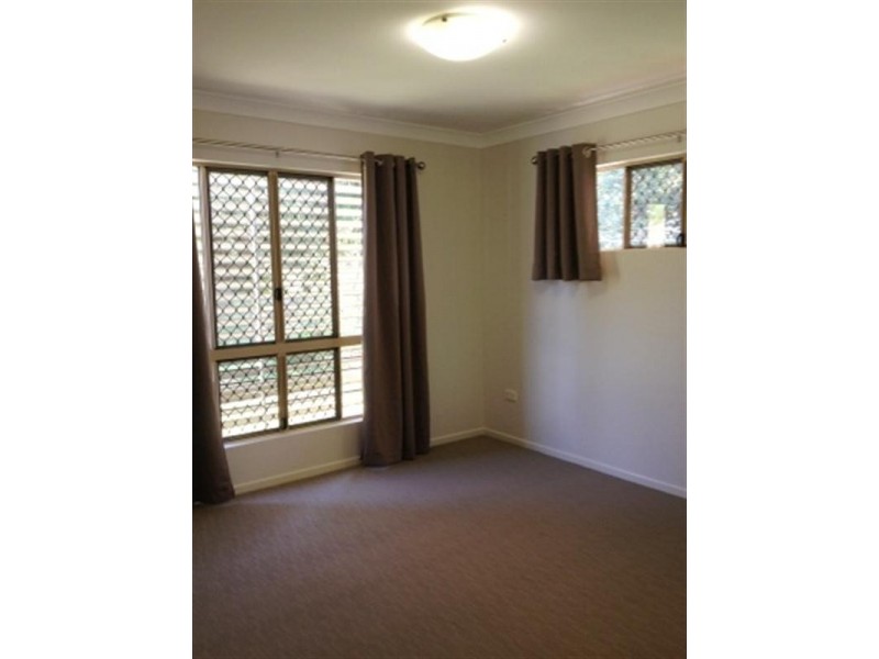 295D Creek Street, Berserker QLD 4701