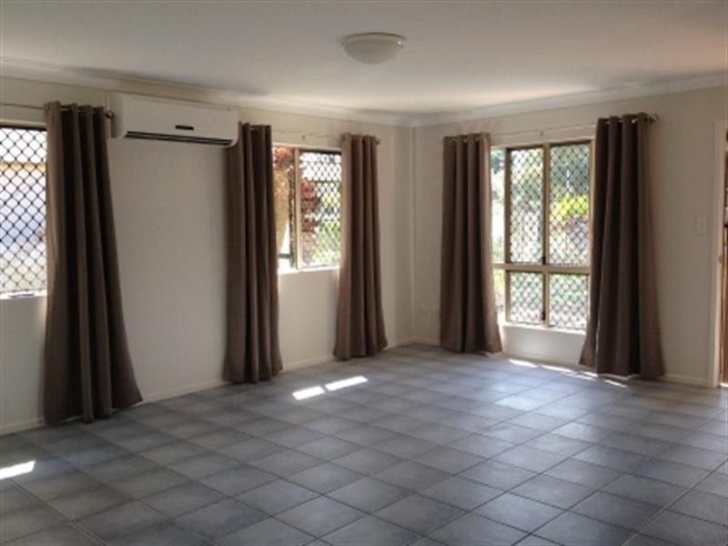 295D Creek Street, Berserker QLD 4701