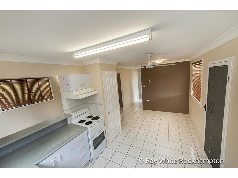 31 Bondeson Drive, Parkhurst QLD 4702