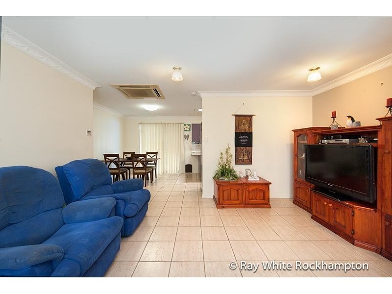 33 Kavanagh Crescent, Koongal QLD 4701