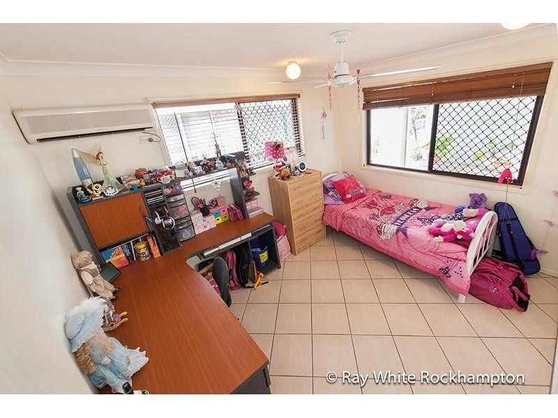 33 Kavanagh Crescent, Koongal QLD 4701