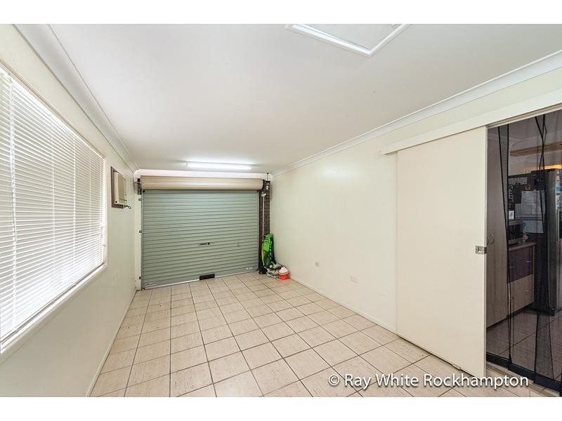 33 Kavanagh Crescent, Koongal QLD 4701