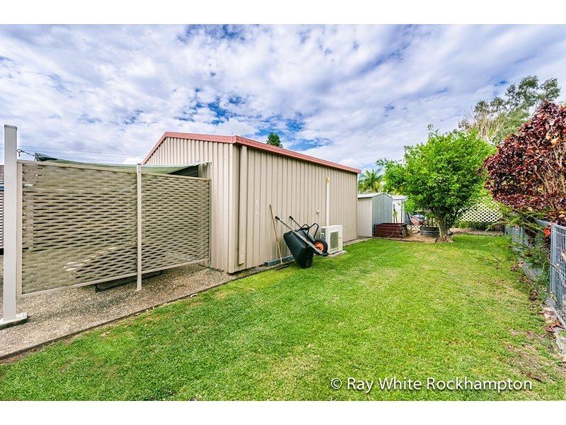 33 Kavanagh Crescent, Koongal QLD 4701