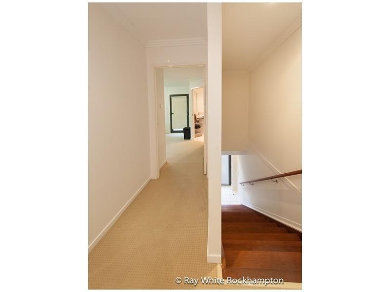 2/76 Wandal Road, Wandal QLD 4700