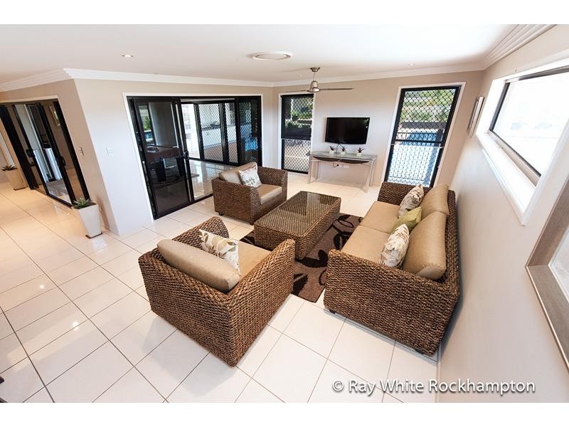 5 Riverside Drive, Parkhurst QLD 4702