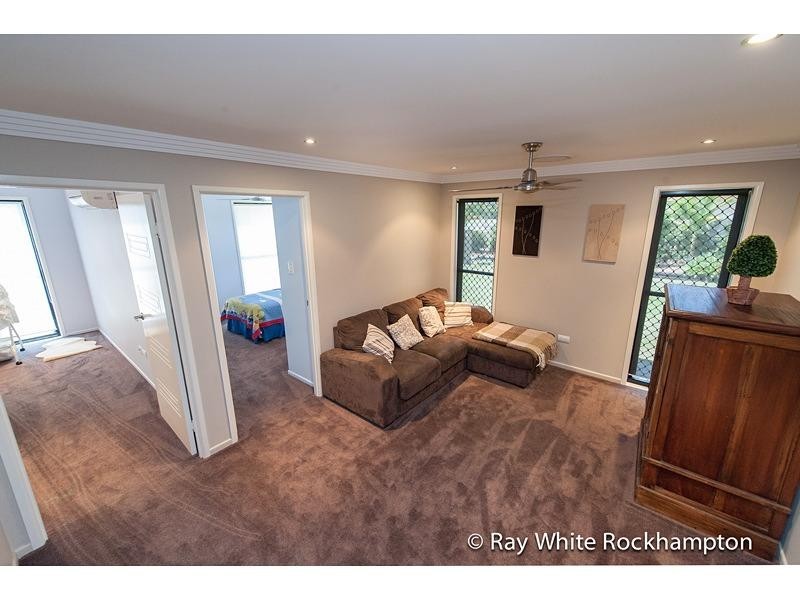 5 Riverside Drive, Parkhurst QLD 4702