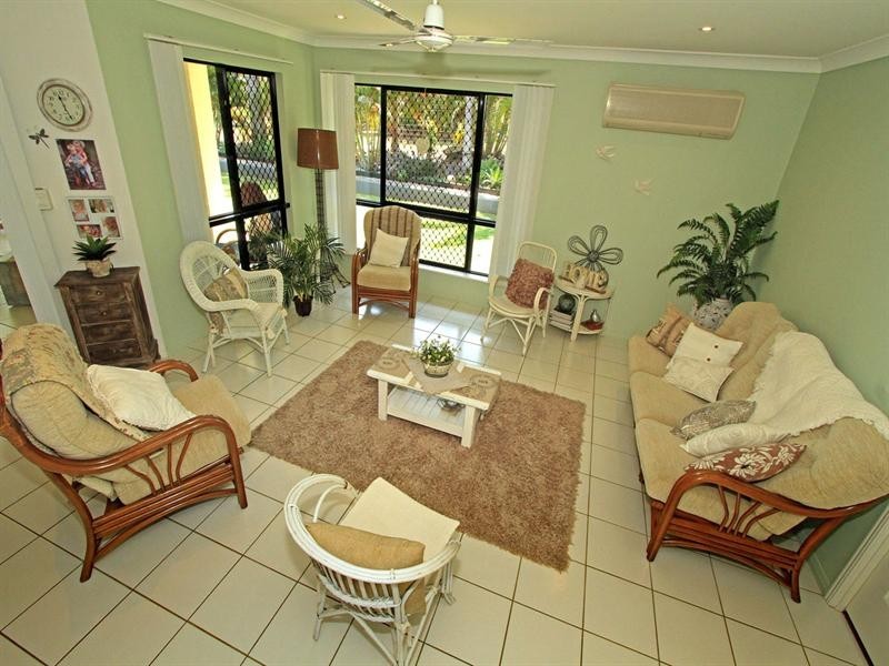 99 Angela Road, Rockyview QLD 4701