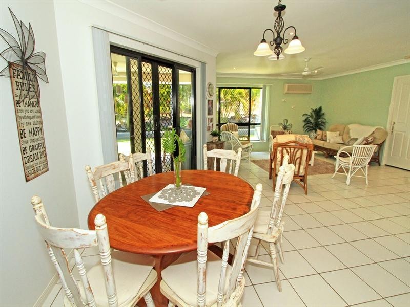 99 Angela Road, Rockyview QLD 4701