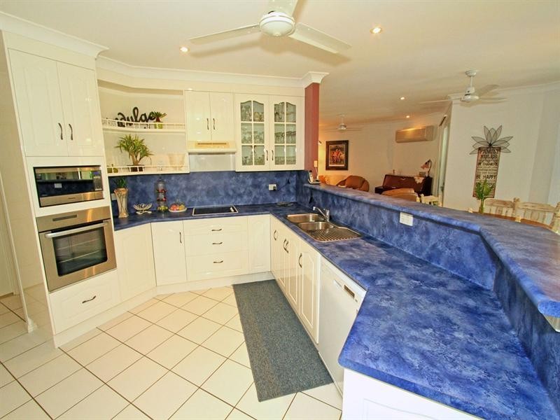 99 Angela Road, Rockyview QLD 4701