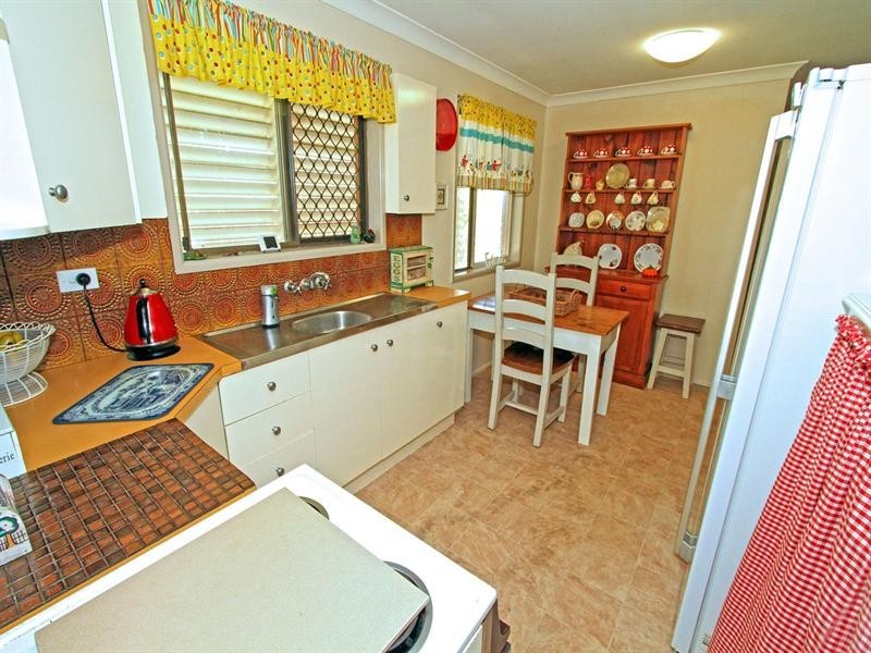 35 Twigg Street, Park Avenue QLD 4701