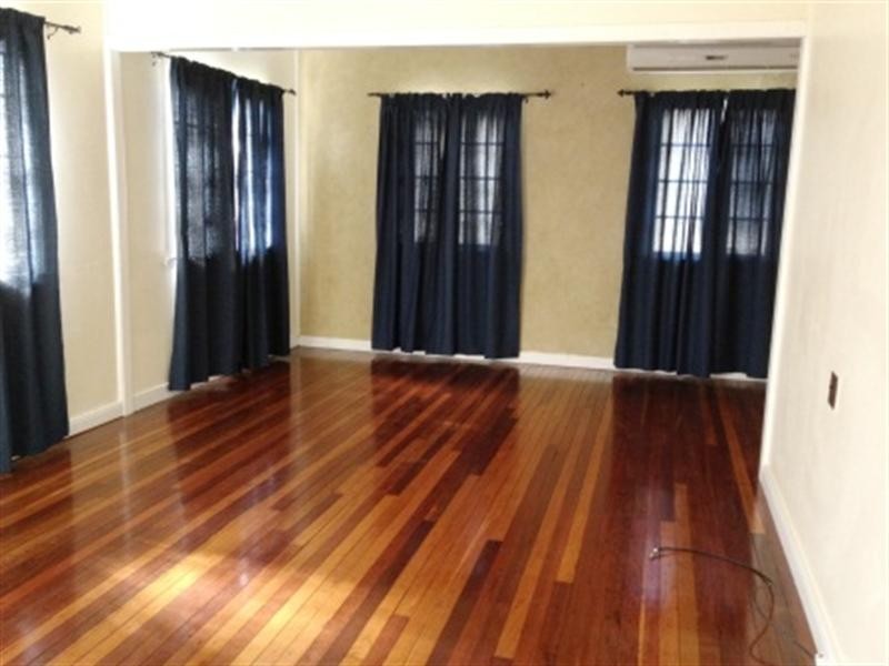 8 Luck Avenue, Wandal QLD 4700