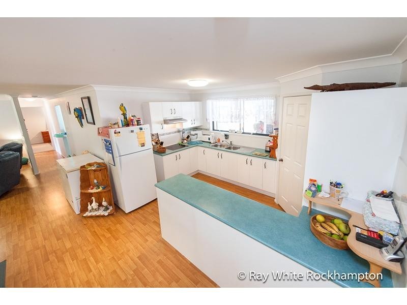37 Oxley Drive, Glenlee QLD 4711