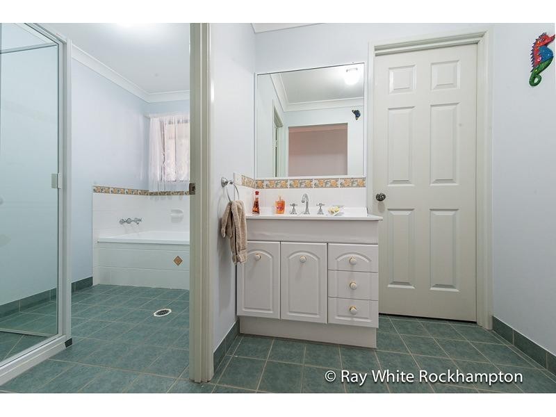 37 Oxley Drive, Glenlee QLD 4711
