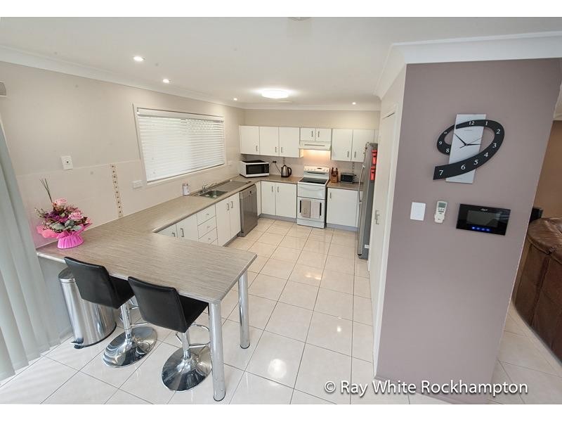 2 Moss Court, Frenchville QLD 4701