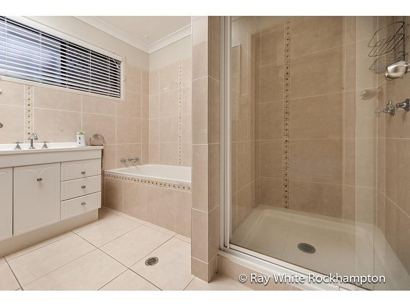 2 Moss Court, Frenchville QLD 4701
