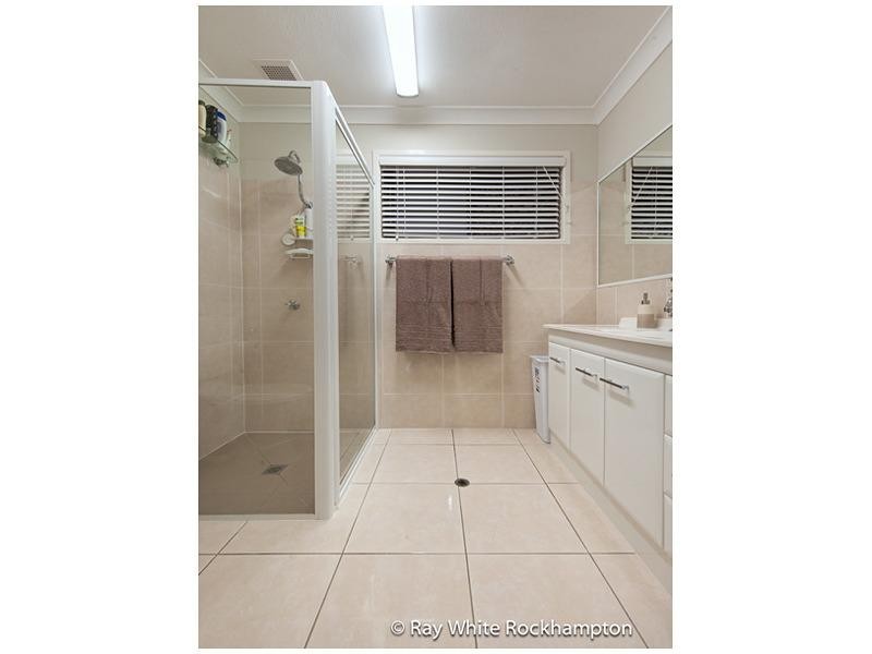 2 Moss Court, Frenchville QLD 4701