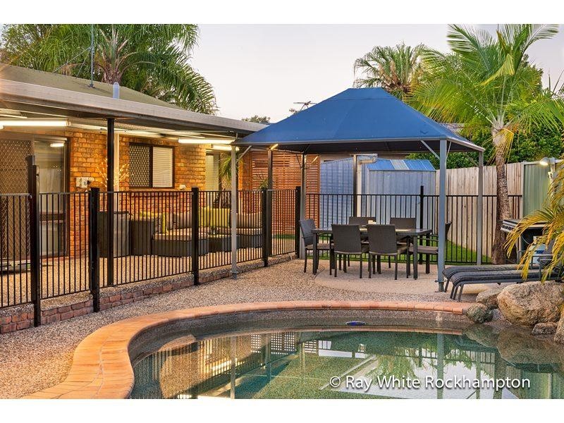 2 Moss Court, Frenchville QLD 4701