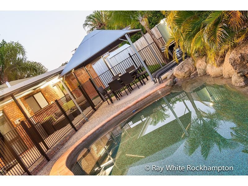 2 Moss Court, Frenchville QLD 4701