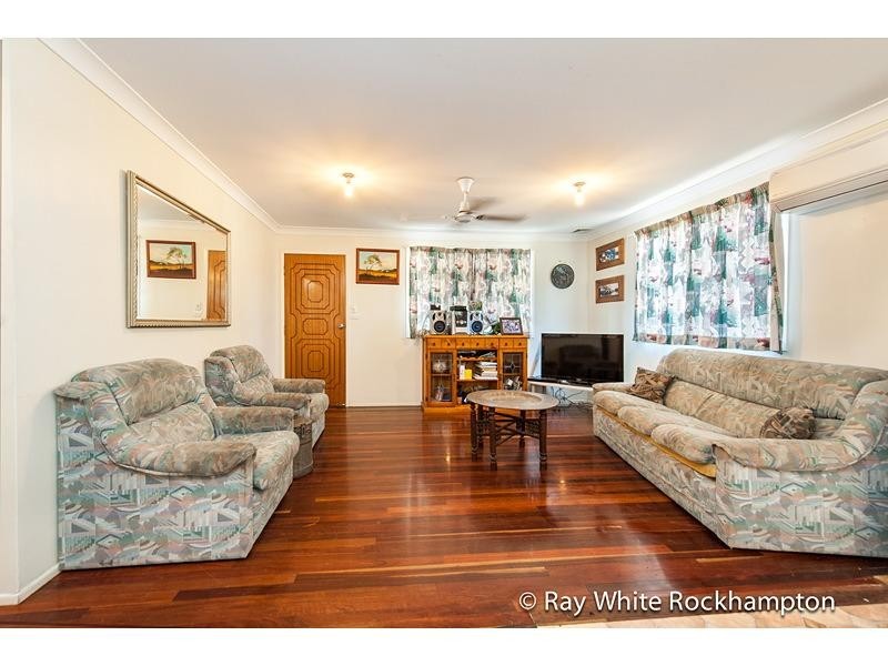 3 Barry Street, Gracemere QLD 4702