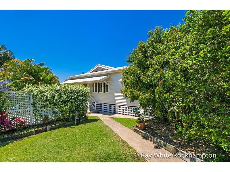 62 Cambridge Street, The Range QLD 4700
