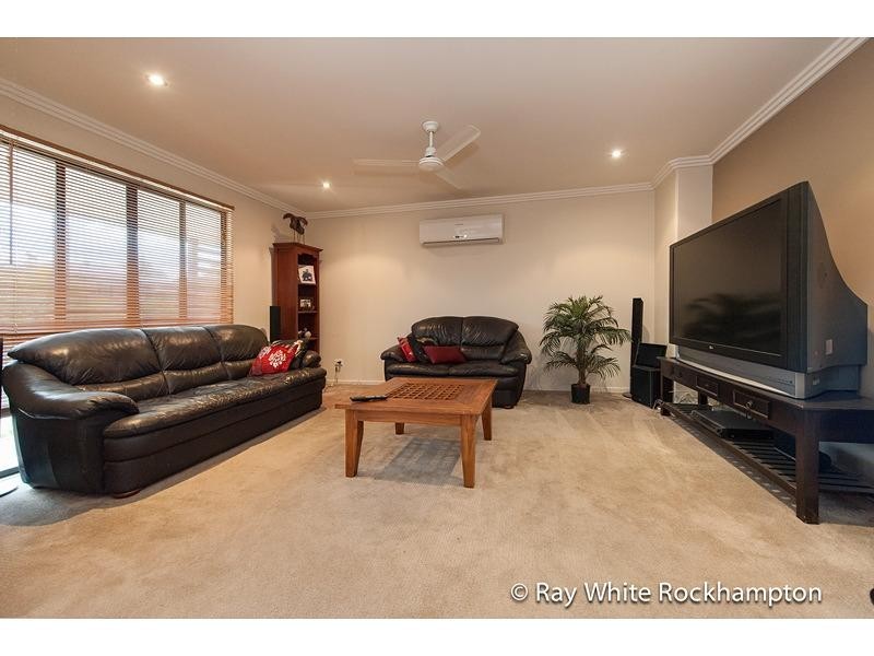 10 Pershing Street, Wandal QLD 4700