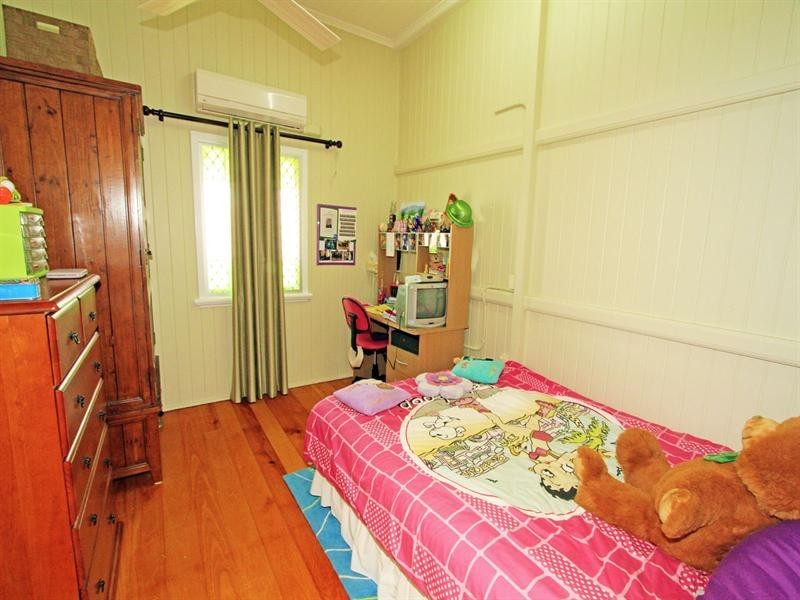 41 Armstrong Street, Berserker QLD 4701