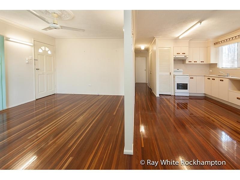 34 Westmoreland Street, Kawana QLD 4701