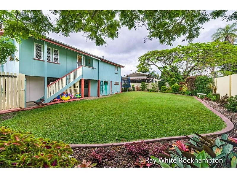 90 Stamford Street, Berserker QLD 4701