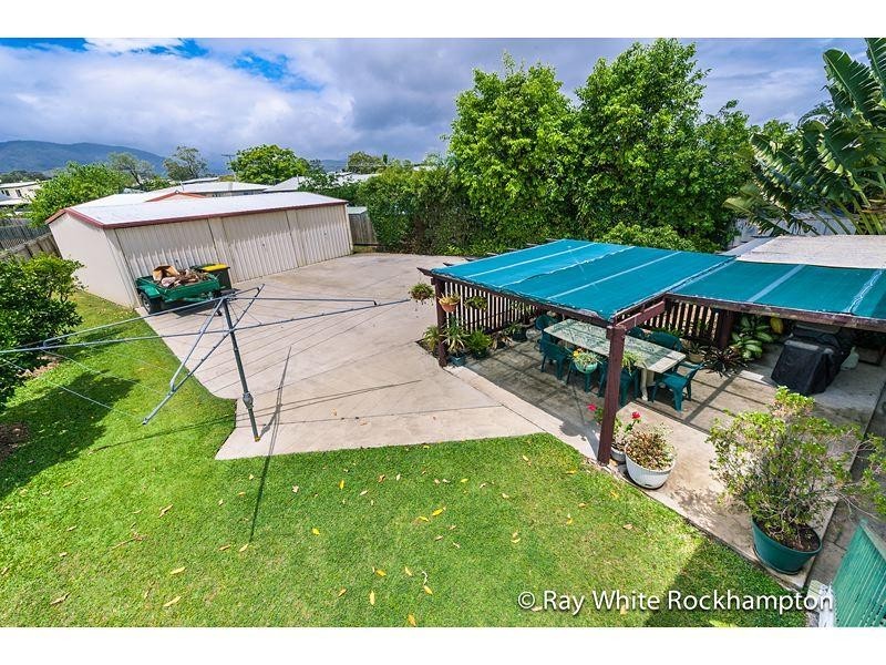 15 Schwarten Street, Kawana QLD 4701