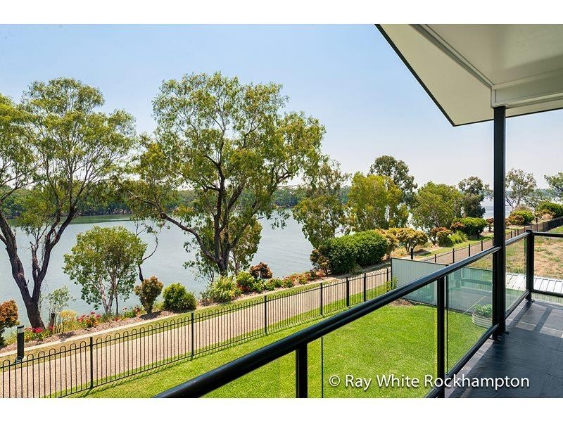 3 Cochrane Place, Kawana QLD 4701