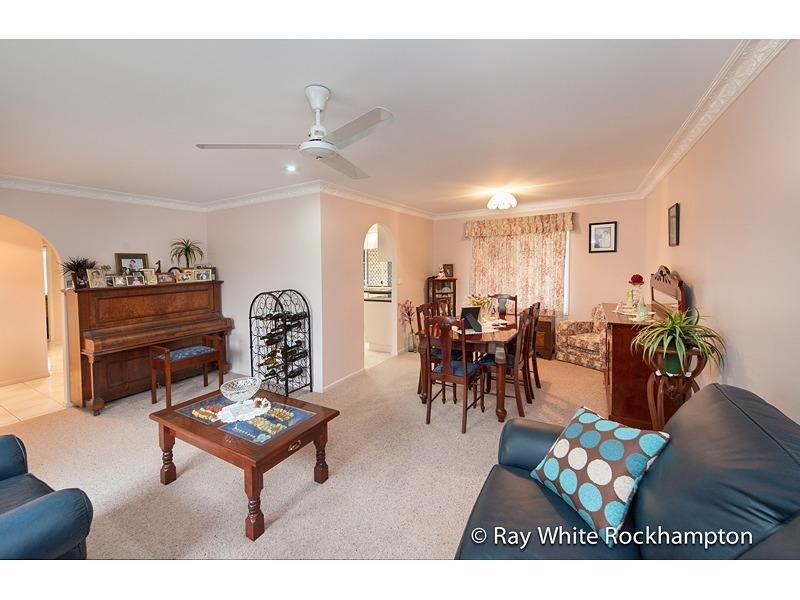 27 Brady Close, Glenlee QLD 4711