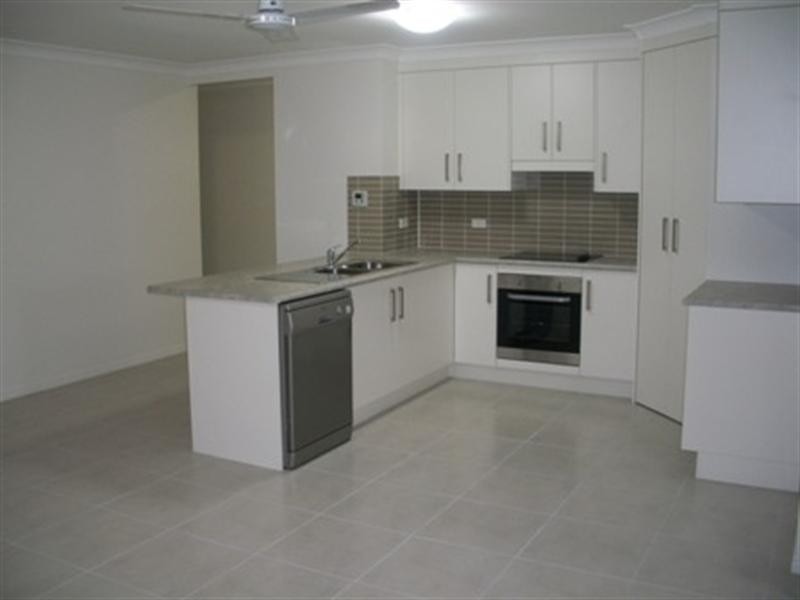 13 Audrey Drive, Gracemere QLD 4702